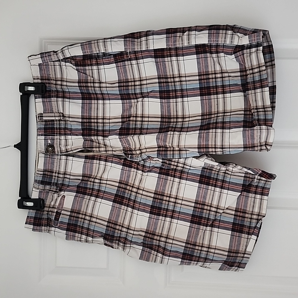 American Eagle Men's Shorts size 32